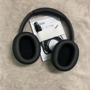 Headphone